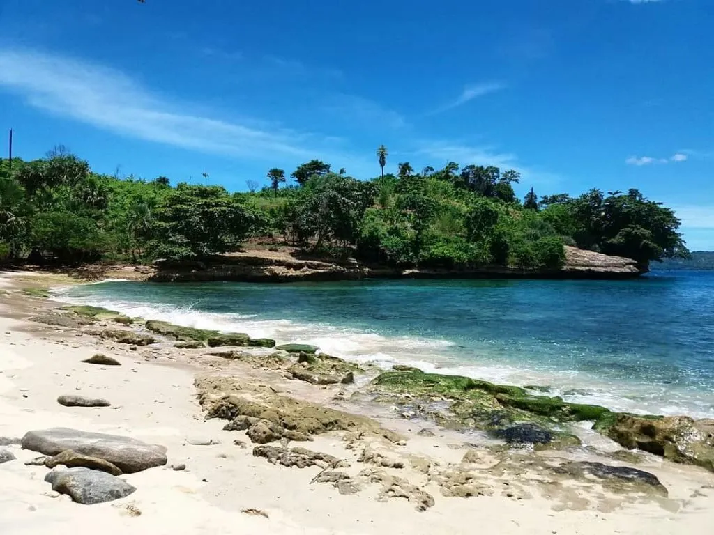 pantai coro tulungagung